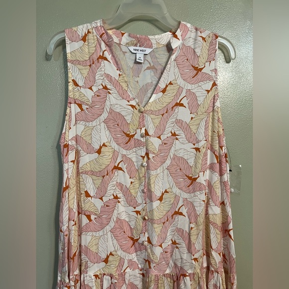 Nine West Flowy Pink and Cream Sleeveless Dress Front Buttons Tiered M New - Picture 3 of 9